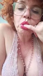 Roxybykiss webcam model stream image