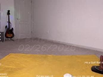 petitebrat webcam chaturbate model stream image