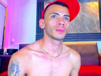 edward_24_ webcam model stream image