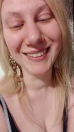 the_red_rose3 webcam cam4 model stream image