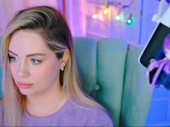 -ANN webcam bongacams model stream image