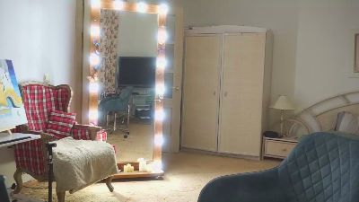 moonlight4u1 webcam cam4 model stream image