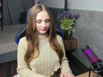 MCfly-1 webcam bongacams model stream image