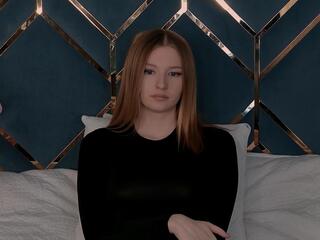 Sophia Salton webcam model stream image