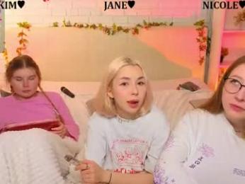 _ramune_ webcam model stream image