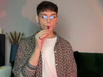 danieltuckerr webcam model stream image