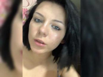 BlackRavenX webcam model stream image