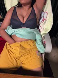 Lucky_Flora webcam stripchat model stream image