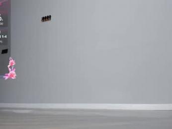 hi_miki webcam model stream image