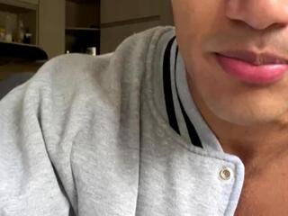 Cris Cruz webcam model stream image