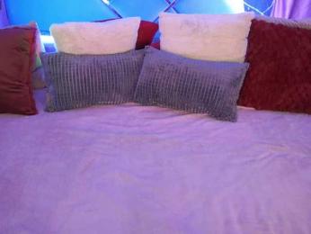 LilElfie webcam model stream image