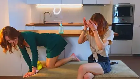 BuenaKratky webcam model stream image