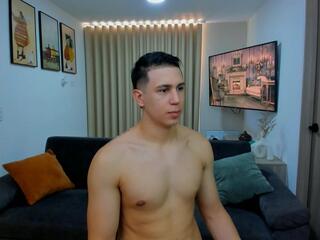 Alan & Kevin webcam model stream image