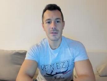 roberto4ever webcam chaturbate model stream image