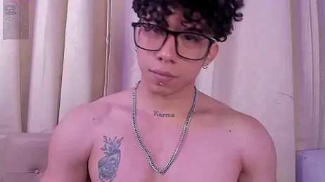 AkazaBoy_ webcam model stream image