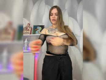 -Tiki-Riki- webcam bongacams model stream image