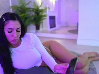 MyaBlack webcam model stream image