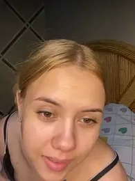 coupleyys webcam stripchat model stream image