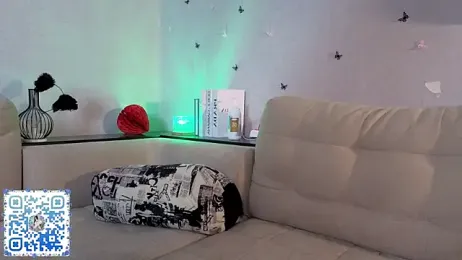 LuciKardos webcam model stream image