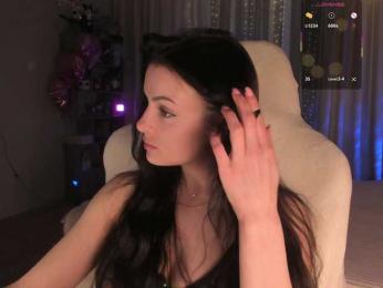 Lulu webcam model stream image
