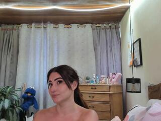 Abril Quen webcam model stream image