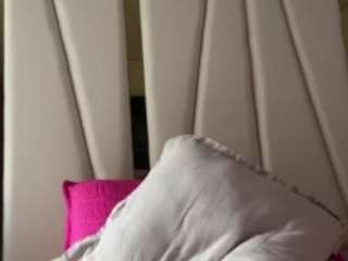 sarahpeterson webcam model stream image