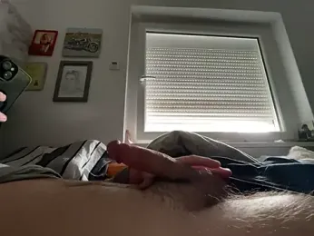 xmilolivex webcam stripchat model stream image