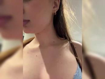 Pussydollnet webcam model stream image