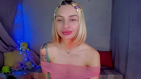 YourLizzyDoll webcam model stream image