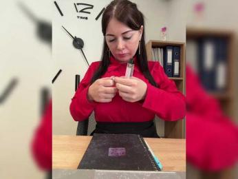 ANNA_Fox webcam model stream image