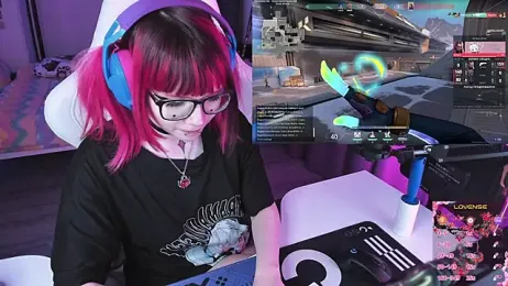 Yumi_Youkai webcam stripchat model stream image