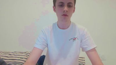 BearMaxx_ webcam model stream image