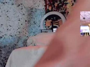 kate_yoshy webcam model stream image