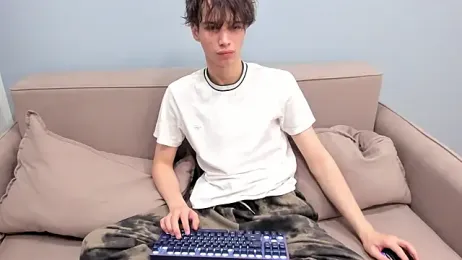 Ur_NextDoor_Boy webcam stripchat model stream image