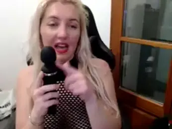 Mllesha74000 webcam model stream image