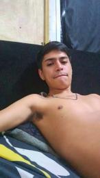 Thiagom00 webcam model stream image