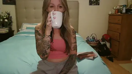 Heyitsmee33 webcam stripchat model stream image