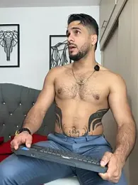 Maximiliano_ford webcam model stream image