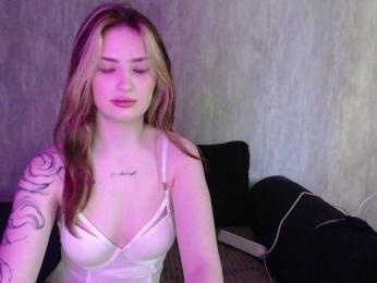 SilkLovers webcam bongacams model stream image