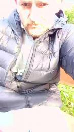 Mooooustache webcam model stream image