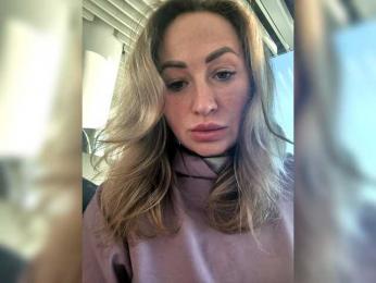 MOLLY-7 webcam bongacams model stream image