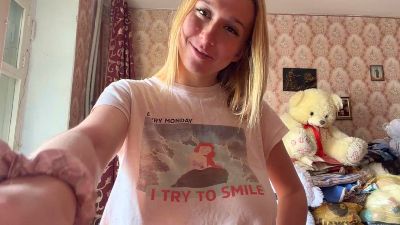 EmilieKooker webcam model stream image