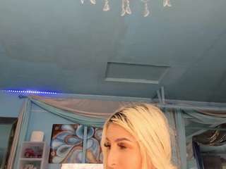 adrianna777 webcam model stream image