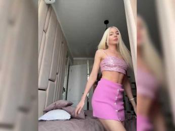 WhiteGirl-one webcam model stream image