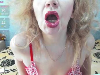 Red-hot-lips webcam bongacams model stream image