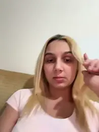 hotamanda01 webcam stripchat model stream image