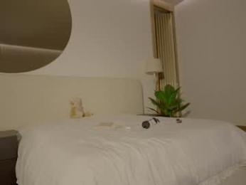 nicolle_mitchelle webcam model stream image