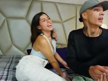 be_curiouss_ webcam model stream image