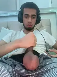 iLoveGirlsOnlyStr8Asf webcam model stream image