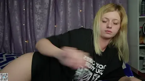 AkinaHaruko webcam stripchat model stream image